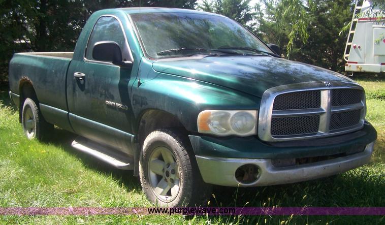 image for item D8503 2003 Dodge Ram 1500 pickup truck