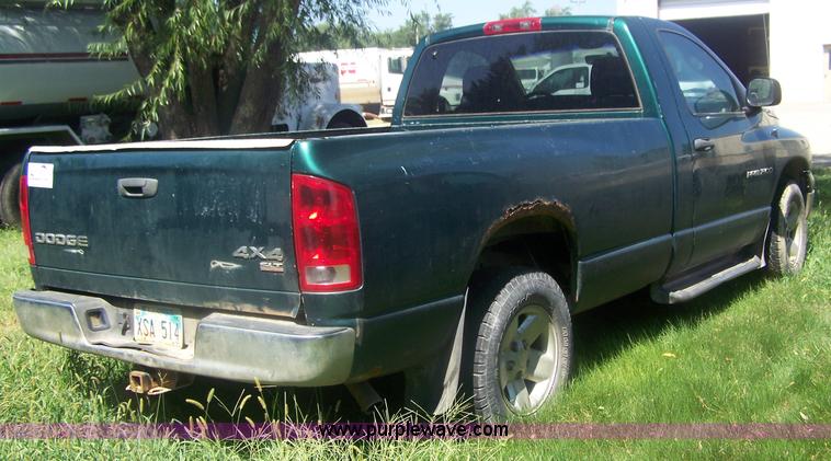 image for item D8503 2003 Dodge Ram 1500 pickup truck
