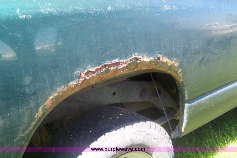 image for item D8503 2003 Dodge Ram 1500 pickup truck