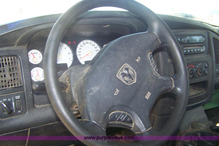 image for item D8503 2003 Dodge Ram 1500 pickup truck