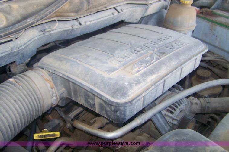 image for item D8503 2003 Dodge Ram 1500 pickup truck