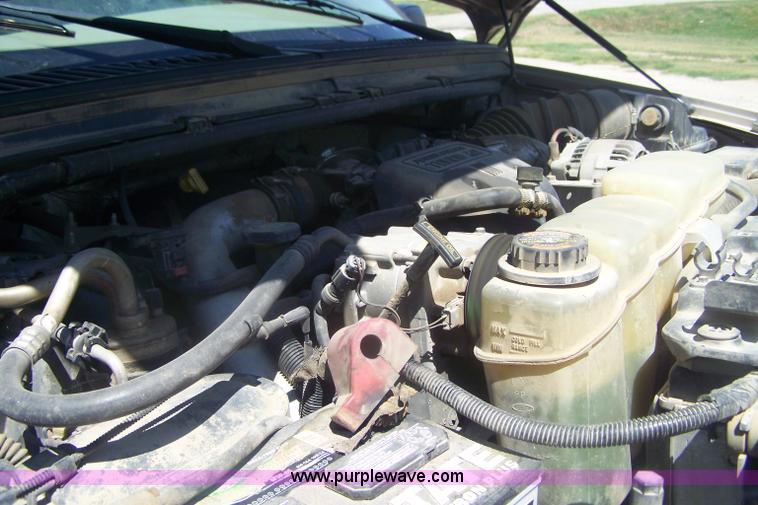 image for item D8511 1999 Ford F350 XLT Super Duty pickup truck