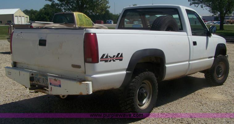 image for item D8512 1991 Chevrolet K2500 pickup truck