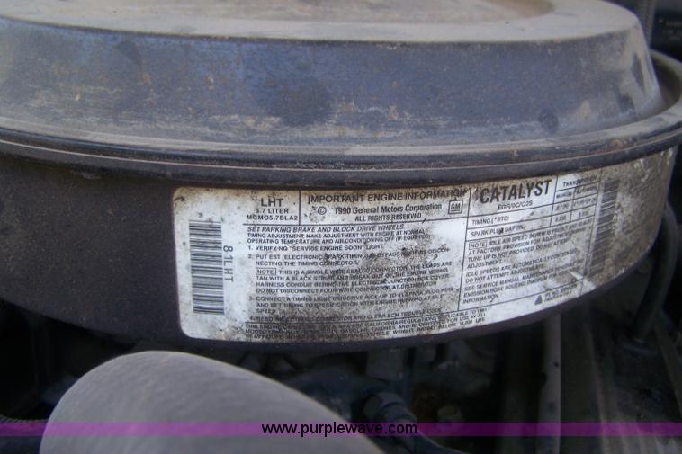 image for item D8512 1991 Chevrolet K2500 pickup truck