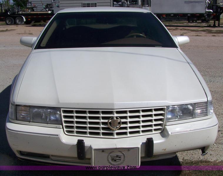 image for item D8525 1994 Cadillac Seville STS