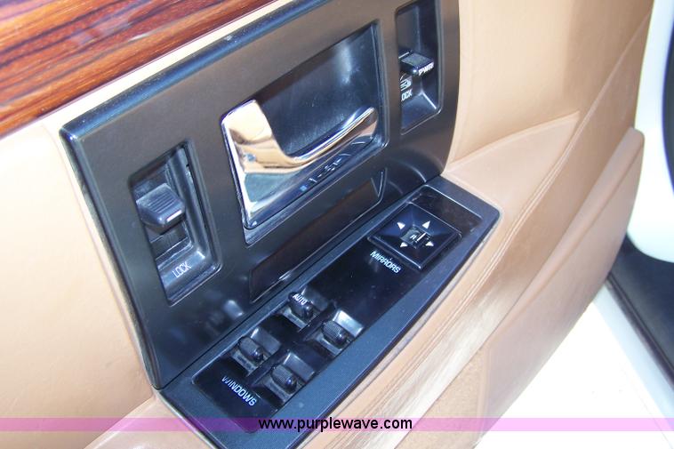 image for item D8525 1994 Cadillac Seville STS