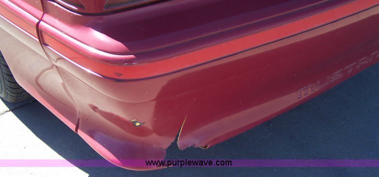 image for item D8526 1988 Ford Mustang GT convertible