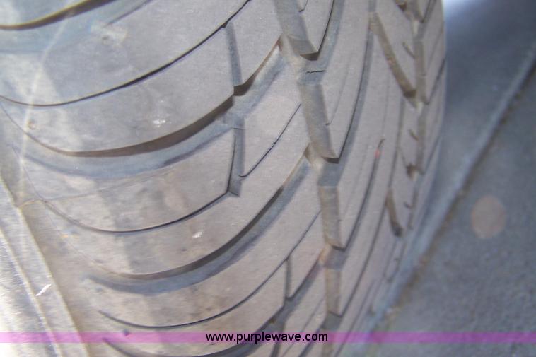 image for item D8526 1988 Ford Mustang GT convertible