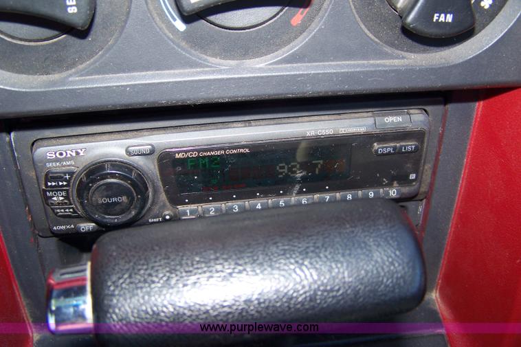 image for item D8526 1988 Ford Mustang GT convertible