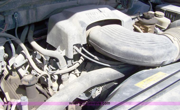 image for item D8528 2000 Ford F150 XLT supercab pickup truck