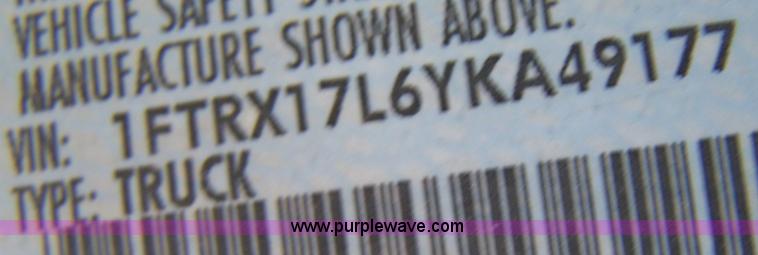 image for item D8528 2000 Ford F150 XLT supercab pickup truck