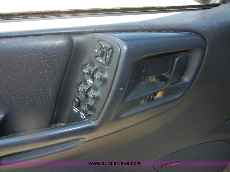 image for item D9683 1998 Jeep Grand Cherokee Laredo SE SUV