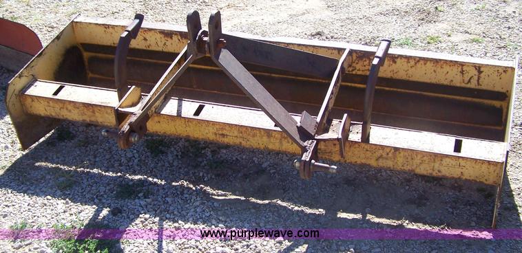 image for item E9308 6' box scraper