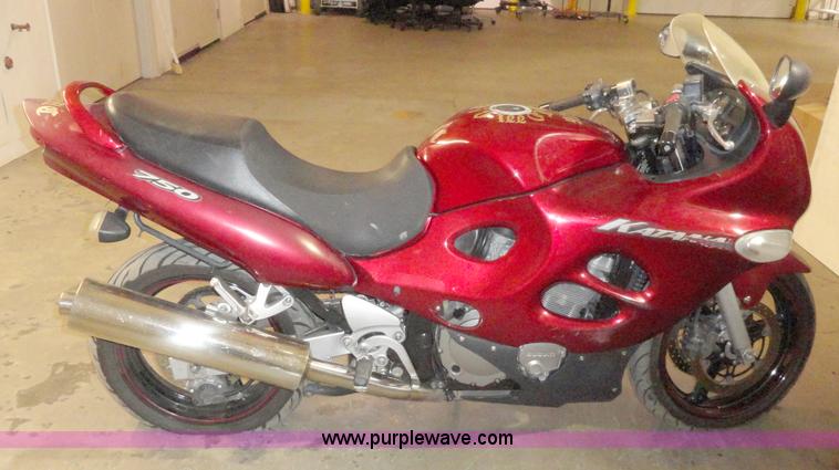 image for item F9417 2006 Suzuki Katana 750 motorcycle