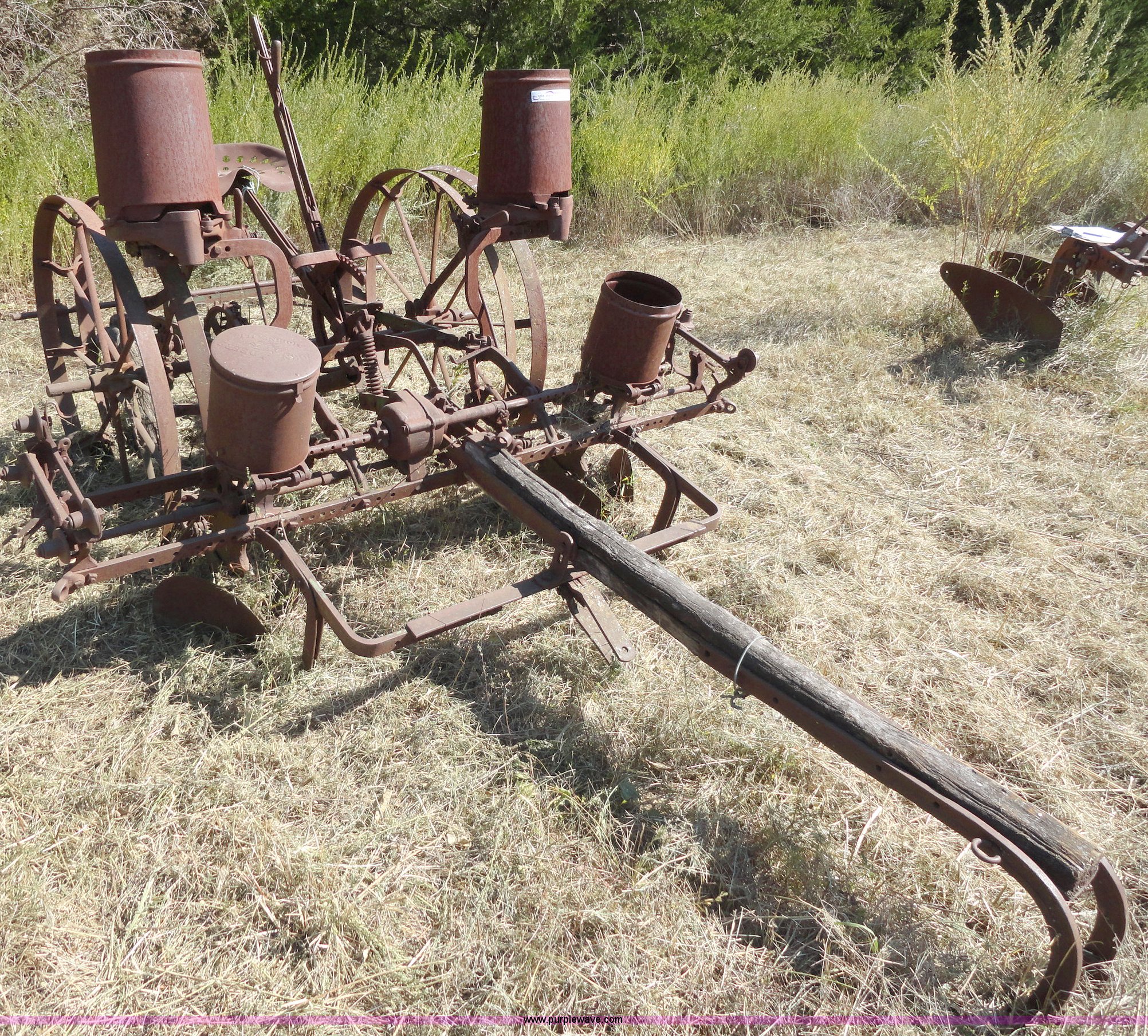 John Deere horse drawn planter in Berryton, KS Item F9394 sold Purple Wave