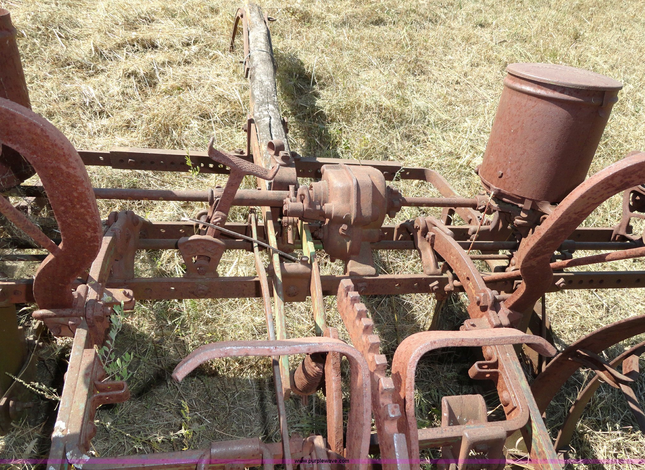 John Deere horse drawn planter in Berryton, KS Item F9394 sold Purple Wave
