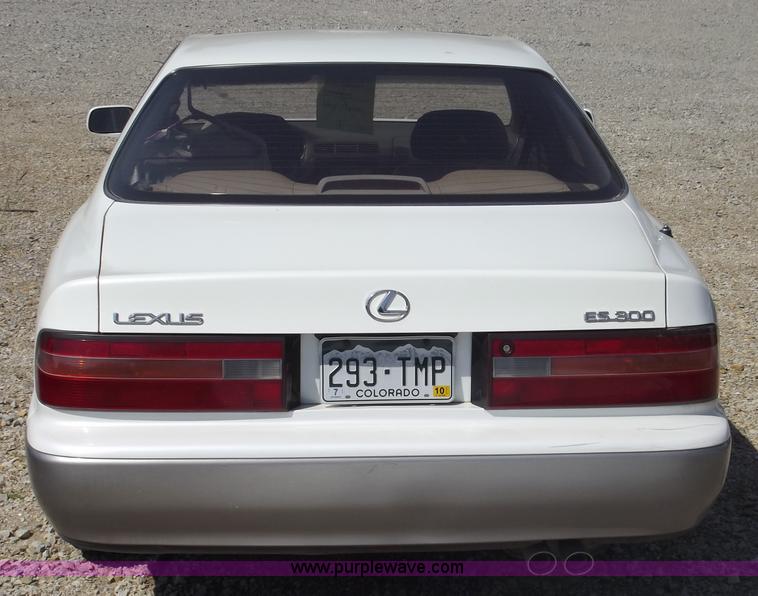 image for item A2282 1995 Lexus ES300