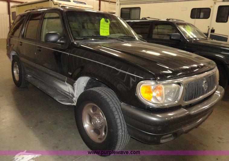 image for item A3193 2001 Mercury Mountaineer SUV