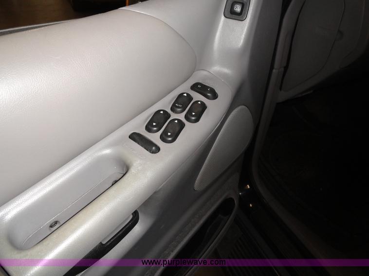 image for item A3193 2001 Mercury Mountaineer SUV