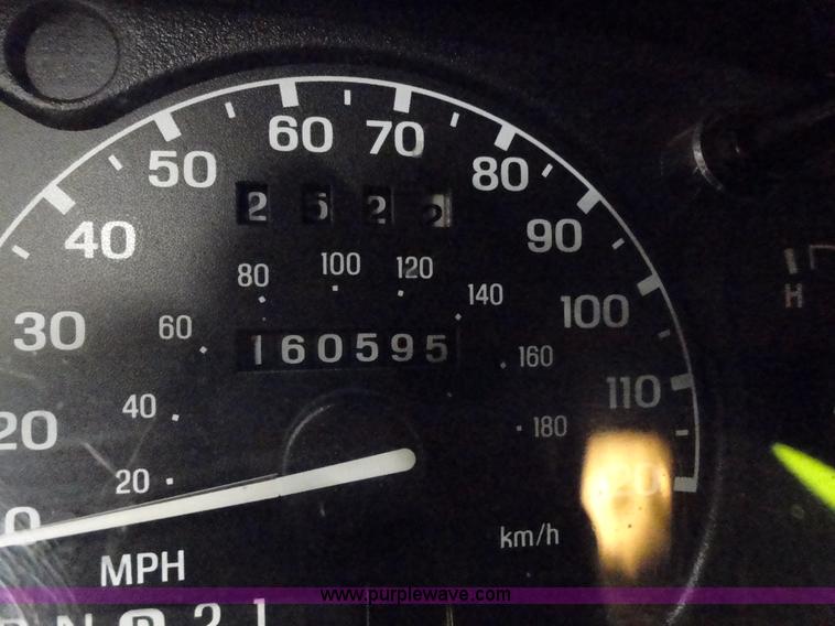 image for item A3193 2001 Mercury Mountaineer SUV