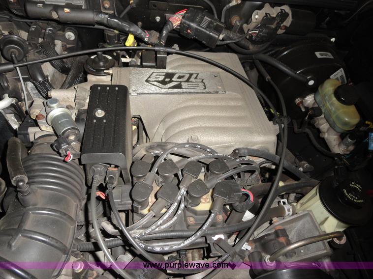 image for item A3193 2001 Mercury Mountaineer SUV