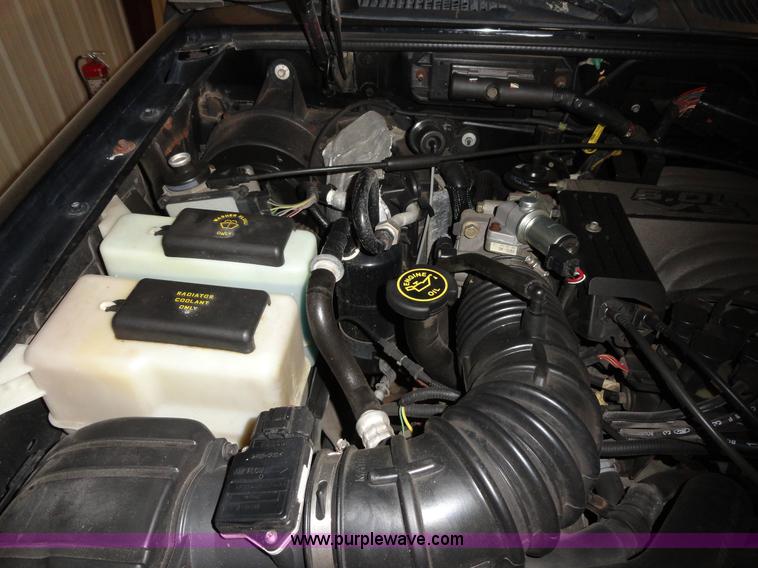 image for item A3193 2001 Mercury Mountaineer SUV