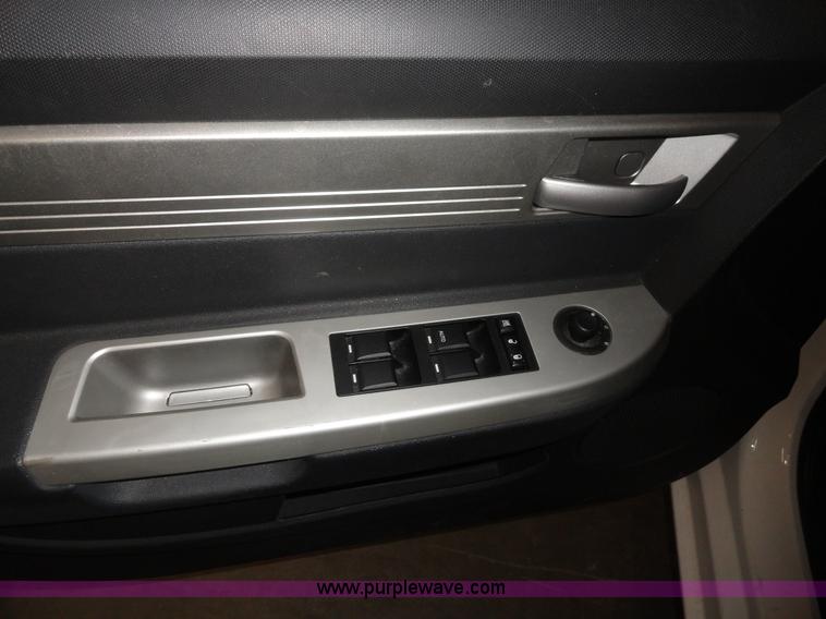 image for item A3195 2009 Chrysler Sebring LX