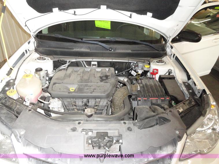 image for item A3195 2009 Chrysler Sebring LX