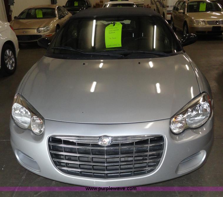 image for item A3196 2005 Chrysler Sebring convertible