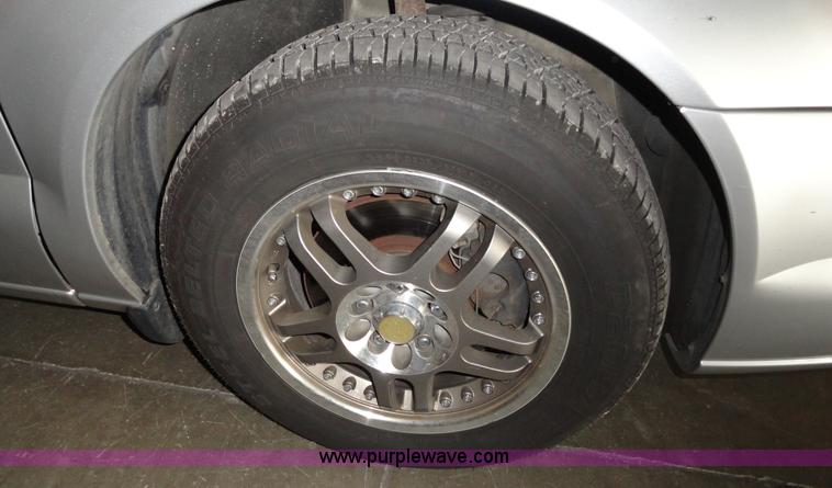 image for item A3196 2005 Chrysler Sebring convertible