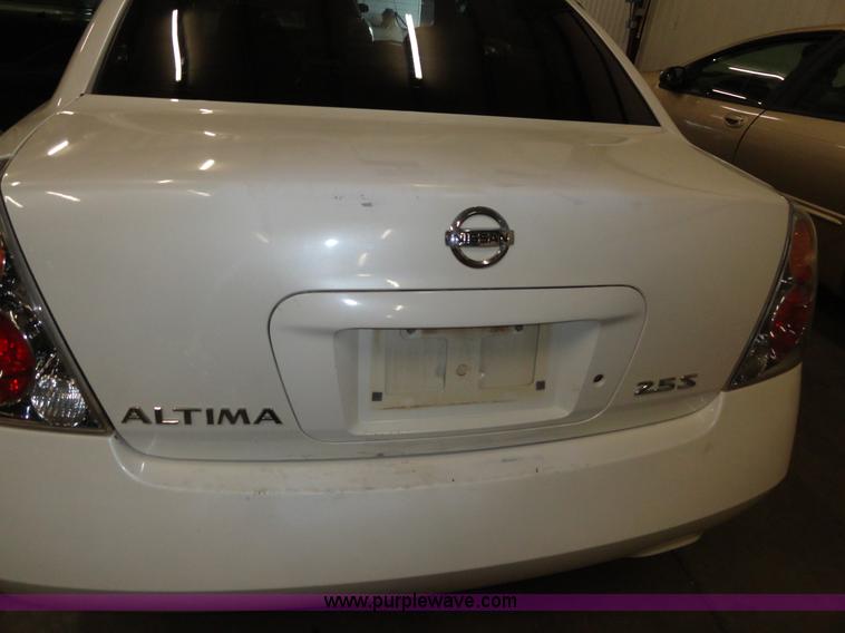 image for item A3197 2003 Nissan Altima S