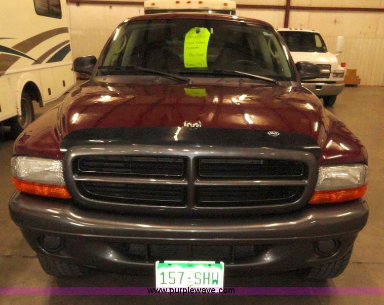 image for item A3199 2002 Dodge Durango SXT SUV