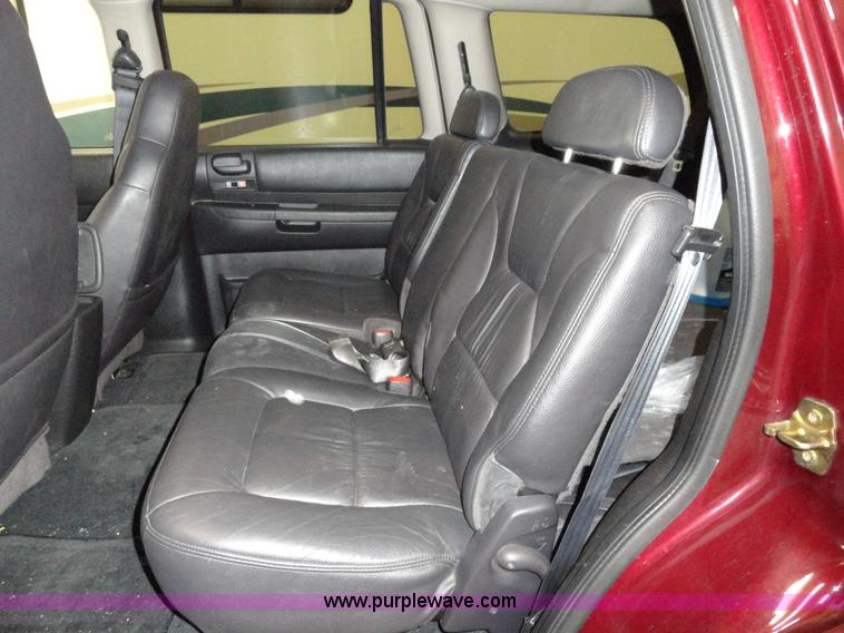 image for item A3199 2002 Dodge Durango SXT SUV