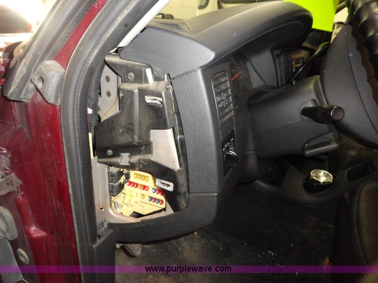 image for item A3199 2002 Dodge Durango SXT SUV