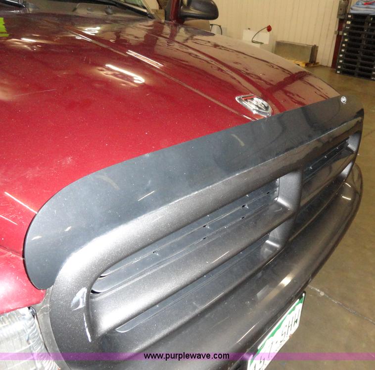 image for item A3199 2002 Dodge Durango SXT SUV