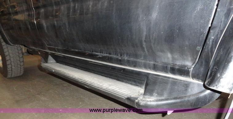 image for item A3203 2000 Toyota Tacoma Prerunner SR5 extended cab pickup truck