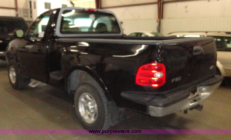 image for item A3204 1998 Ford F150 XLT step side pickup truck