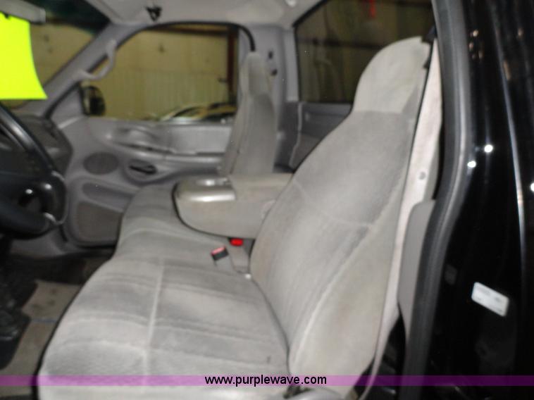 image for item A3204 1998 Ford F150 XLT step side pickup truck