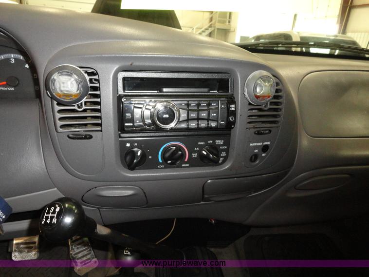 image for item A3204 1998 Ford F150 XLT step side pickup truck