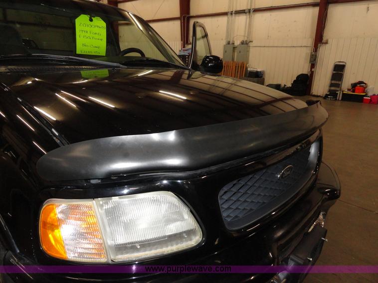 image for item A3204 1998 Ford F150 XLT step side pickup truck