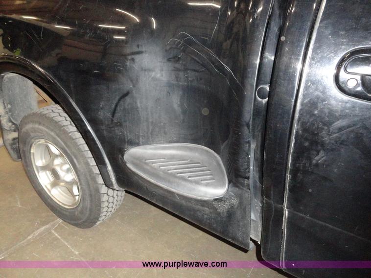 image for item A3204 1998 Ford F150 XLT step side pickup truck