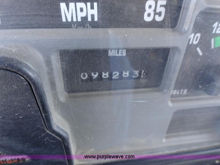 image for item A2412 1993 International 4900 dump truck