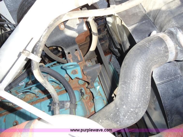 image for item A2412 1993 International 4900 dump truck