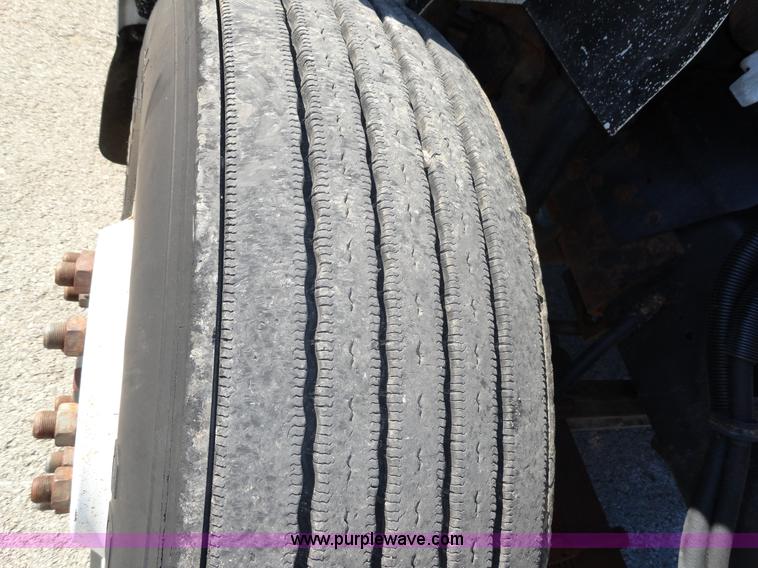 image for item A2412 1993 International 4900 dump truck