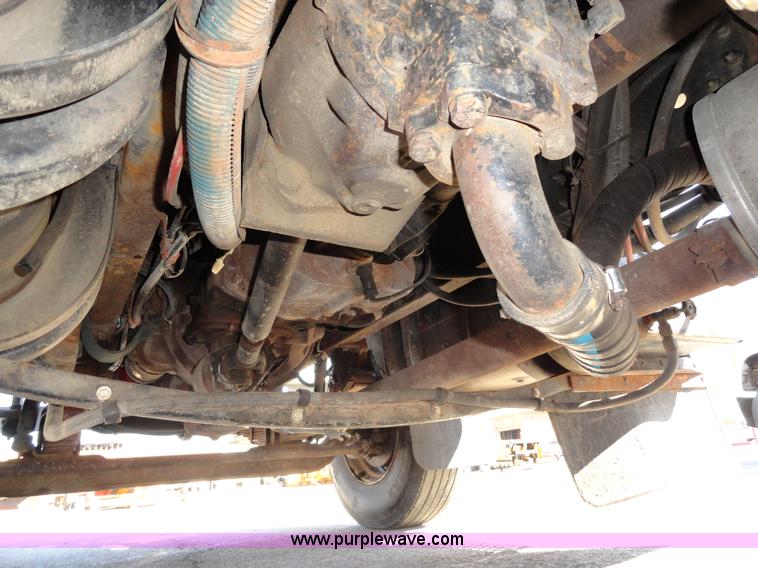 image for item A2412 1993 International 4900 dump truck