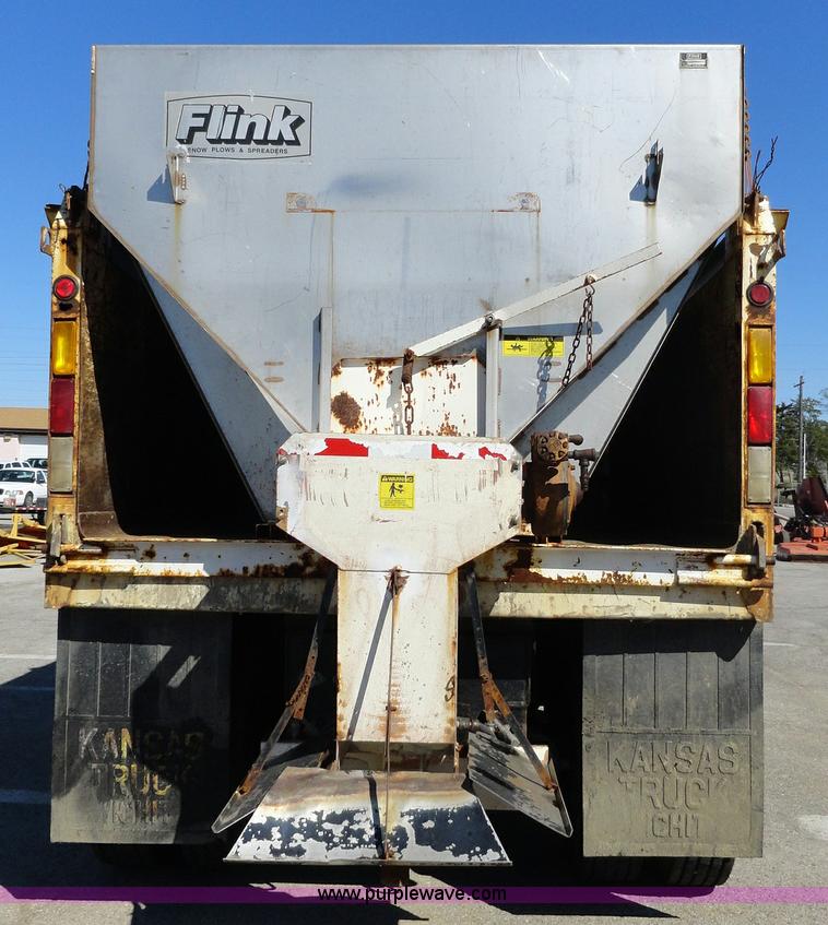 image for item A2415 1995 Ford LT8000 dump truck