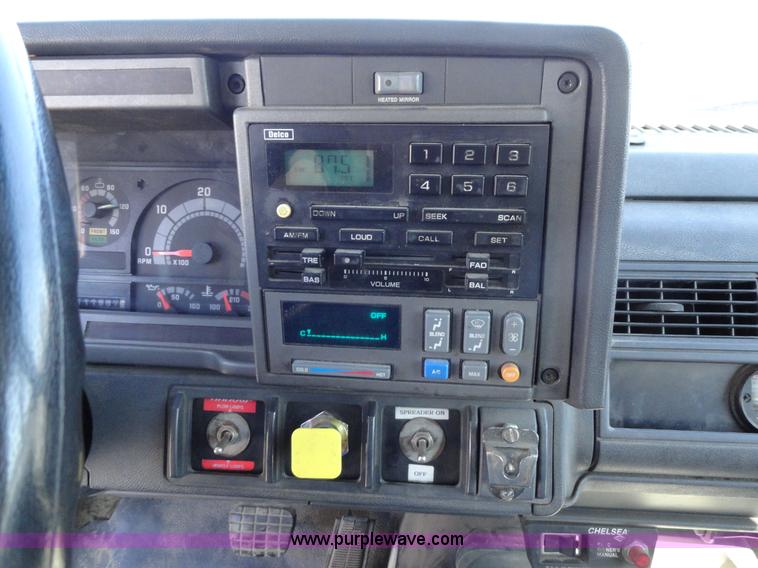 image for item A2416 2001 GMC C7500 dump truck