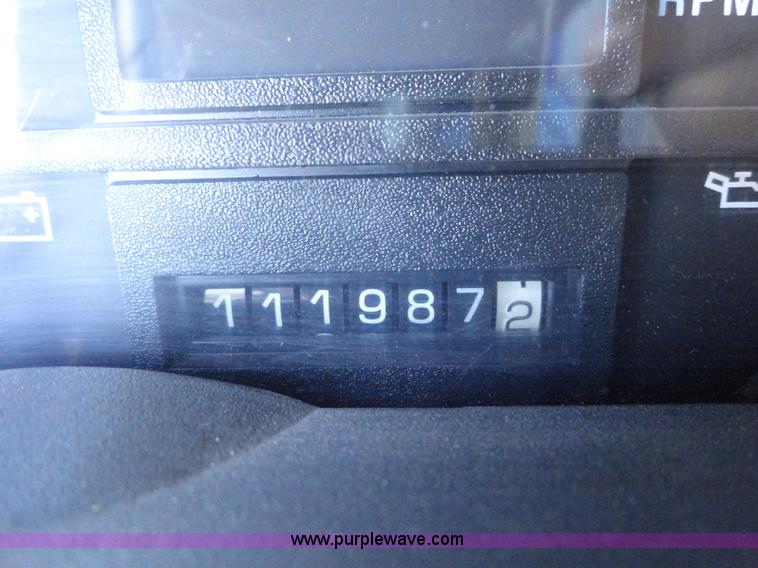 image for item A2416 2001 GMC C7500 dump truck