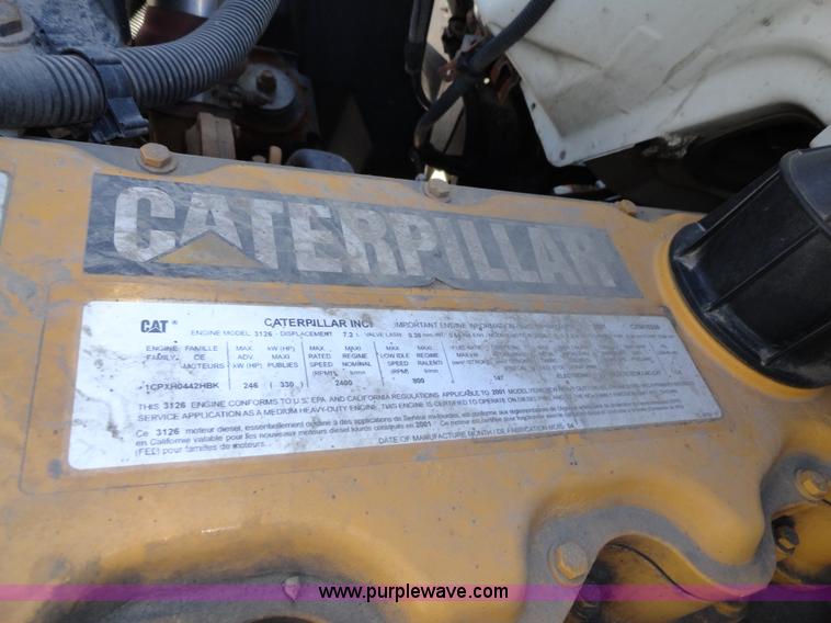 image for item A2416 2001 GMC C7500 dump truck