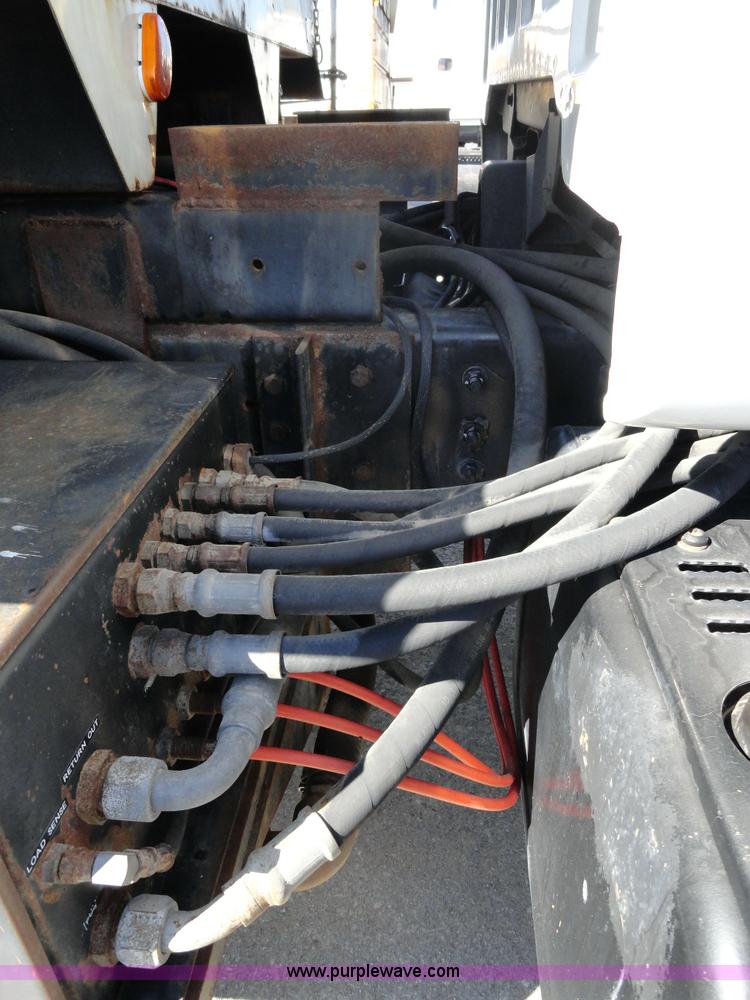 image for item A2416 2001 GMC C7500 dump truck